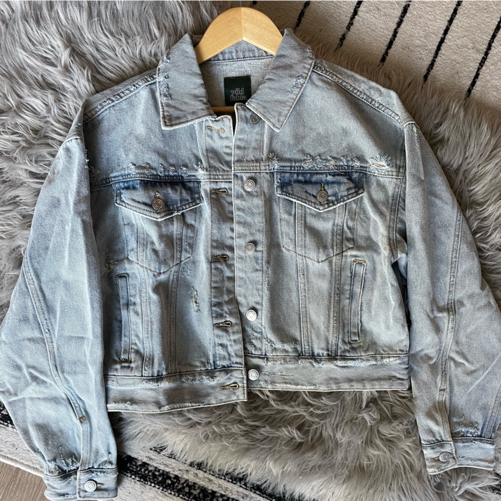 Cropped Denim Trucker Jacket